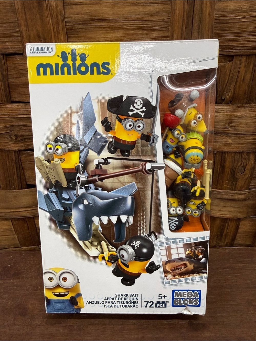 Mega Bloks Minions Pirate Shark Bait Playset